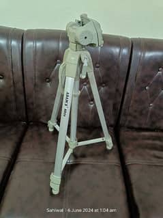 2 Tripod Stand - Premium Quality - Adams Brand