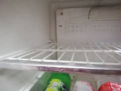 PEL Fridge For sale in lush / Good condition in jambo size