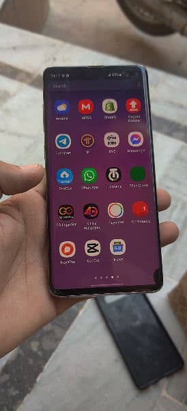 Samsung Galaxy  S10 plus officially 8/128 gb 4