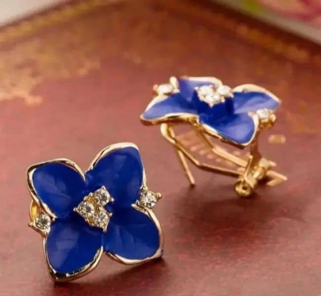 latest earrings for women 1