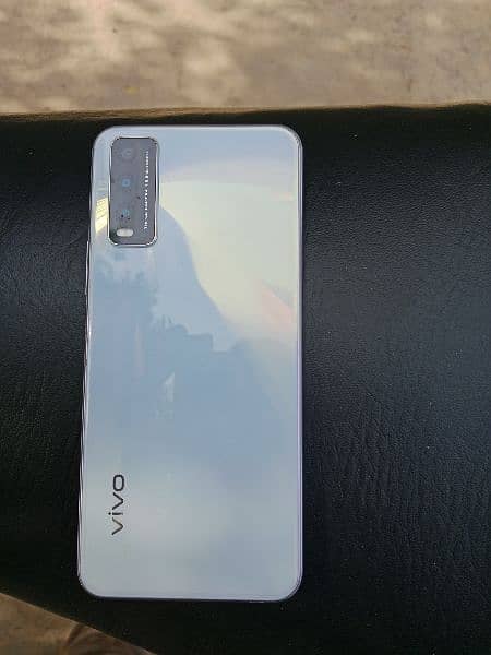 Vivo y20 for sell Argent 4