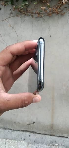 iphone 11 pro max for sale fectroy unlock 256gb 4 month sim time baqi 4