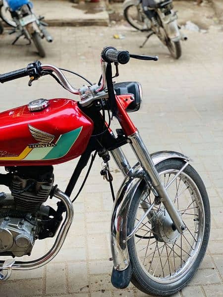 Honda 125 cc 1997 model Karachi number WhatsApp 03,44,68,60,819 1