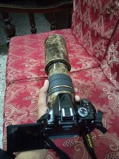 Nikon D5200 With 18-140 mm 0