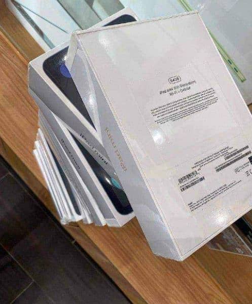 ipad mini 6 64 gb full box 03073909212 WhatsApp number 0