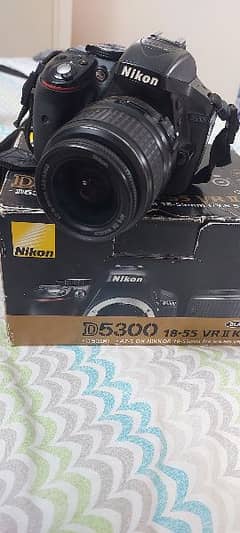 D5300 Nikon used camera with box