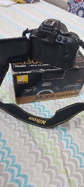 D5300 Nikon used camera with box 1