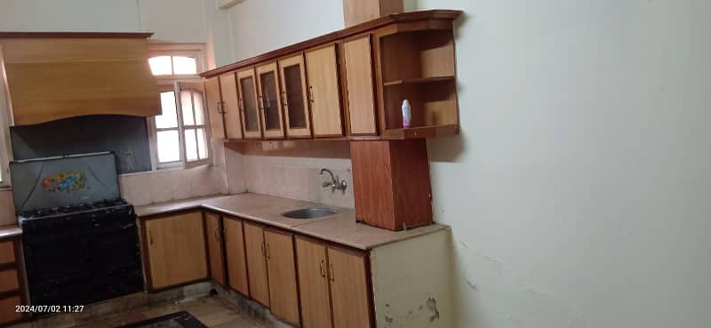 Upper portion available for rent 5