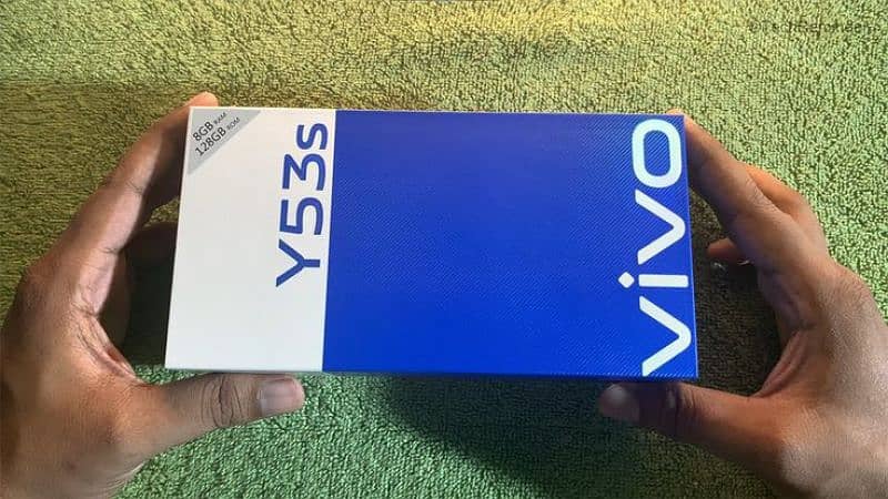 vivo y53s box charger 9.8/10 new condition 8+4 gb 128gb 1