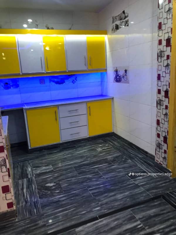Allama Iqbal Town 5 Marla Upper Portion For Rent 3