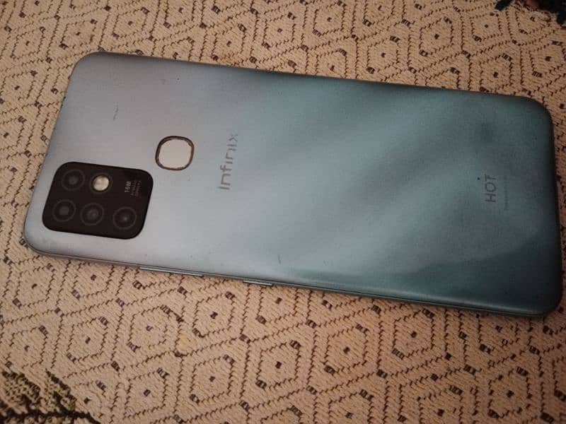 infinix Hot 10 For Sale  4/64 6