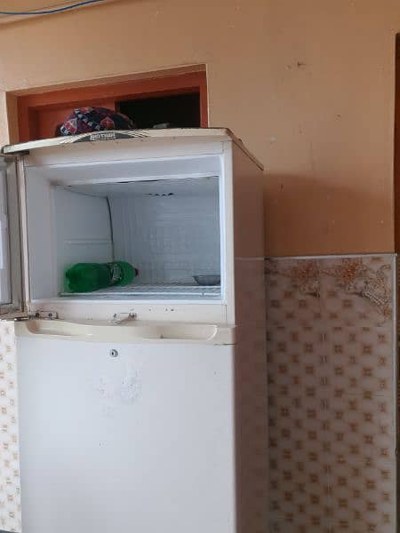 Full size refregerator for sale 1