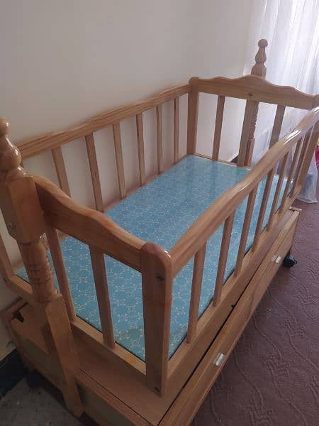 Wooden Baby Cot for sale 0