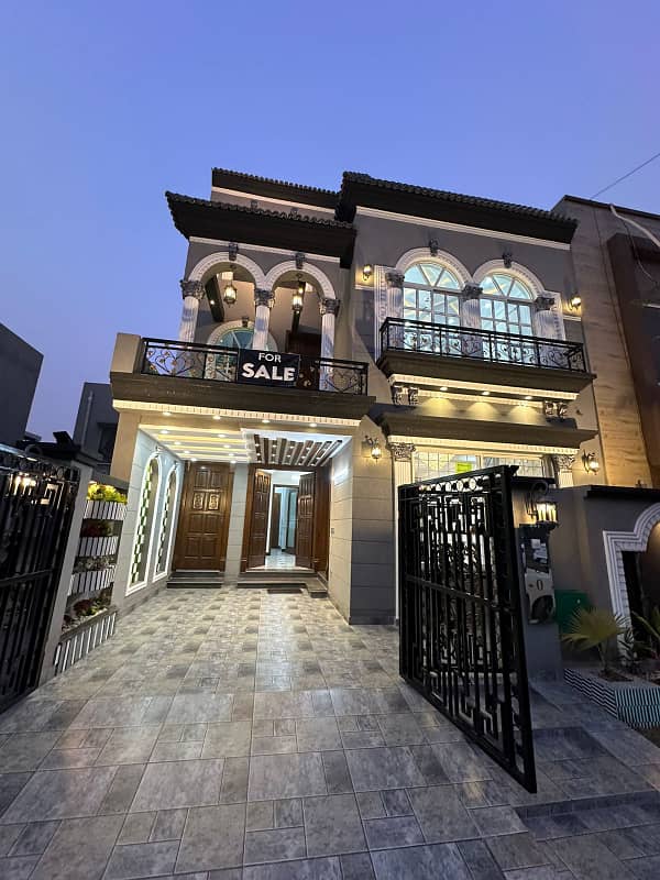 5 MARLA BRAND NEW HOUSE FOR SALE IN VERY REASONABLE PRICE 24