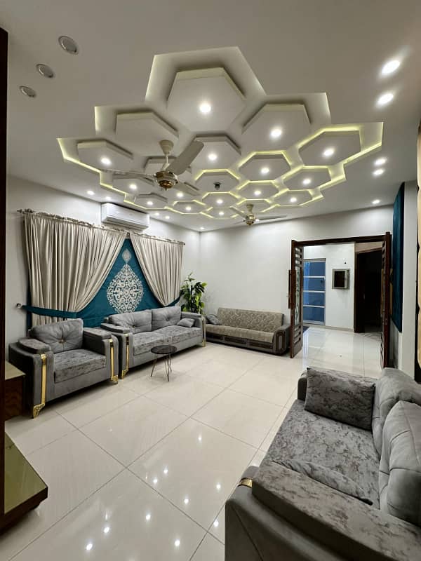 10 Marla Luxury Designer Furnished House Janiper Block Hot Location 14