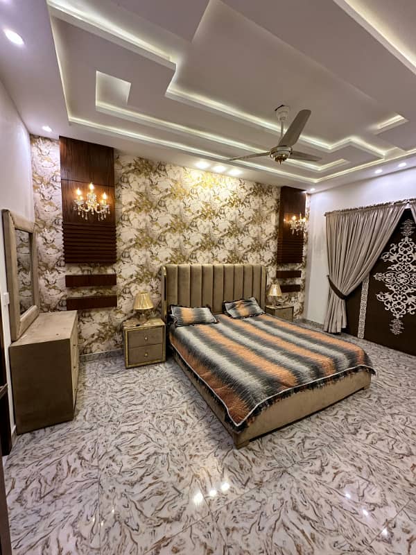 10 Marla Luxury Designer Furnished House Janiper Block Hot Location 15