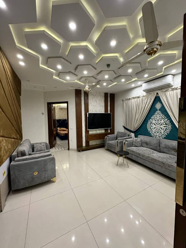 10 Marla Luxury Designer Furnished House Janiper Block Hot Location 18