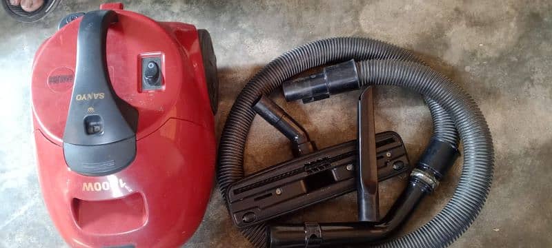 Sanyo vaccum cleaner 2