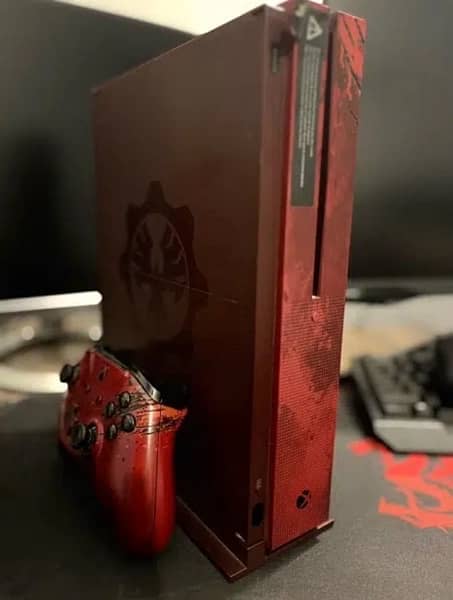 Xbox One S 2TB limited edition mint condition gears of war 7