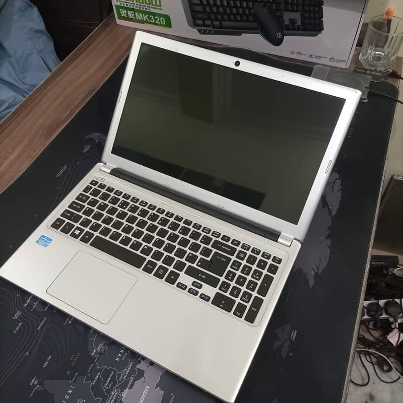 Acer Aspire V5 571 Laptop 2nd Gen Core i3 4GB Ram 500GB HDD 12