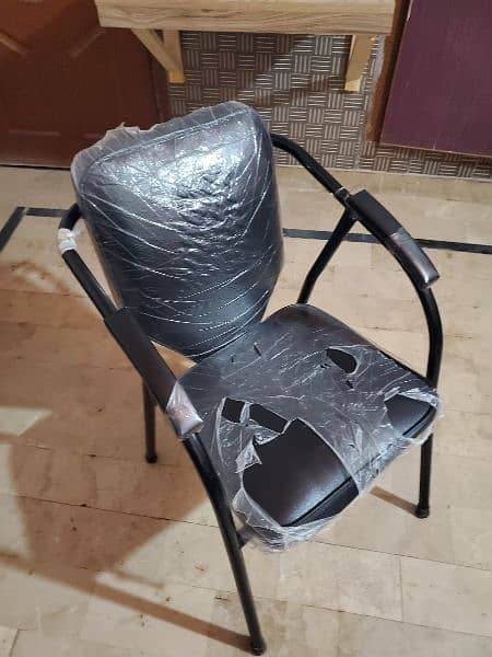 7 chairs are available for sale 0