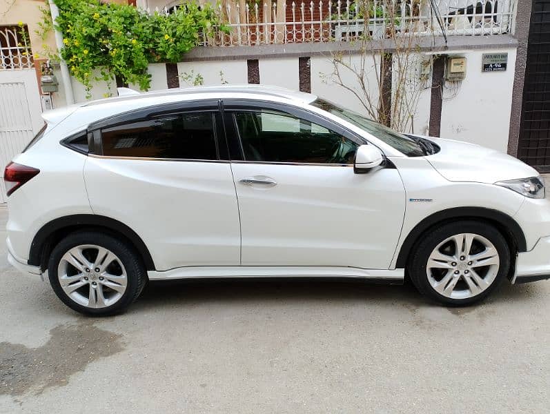 Honda Vezel 2014 Pearl White Registered 2020 6