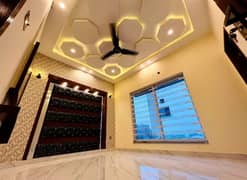 3 YEARS INSTALLMENT PLAN 5 Marla Modern House On Prime Location Park View City Lahore For Sale
