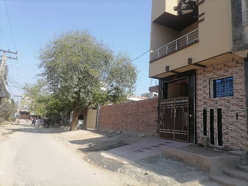 Good 2 Marla House For Sale In Green Town 1