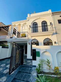 5 MARLA BRAND NEW HOUSE FOR SALE IN PARAGON CITY 0