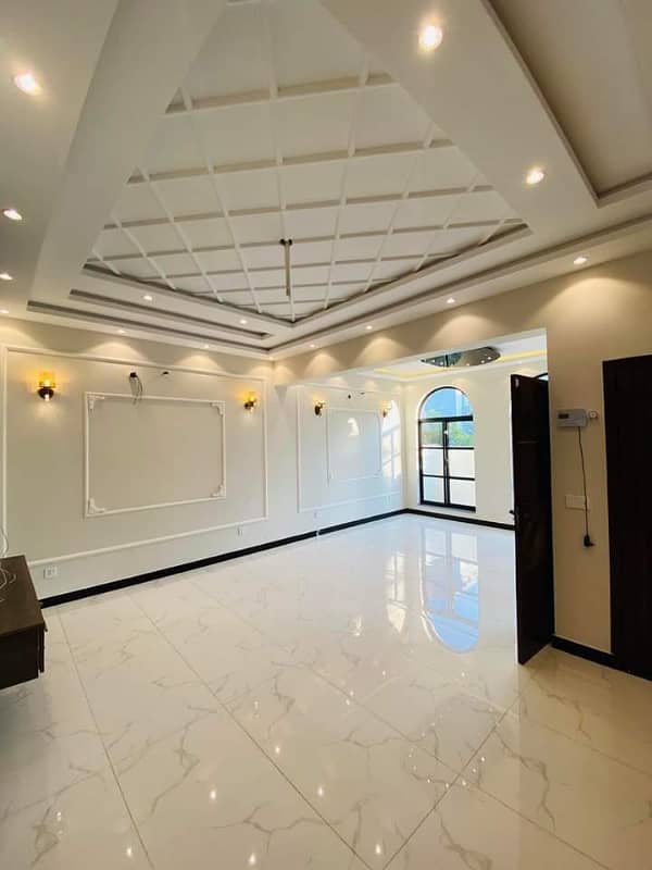 5 MARLA BRAND NEW HOUSE FOR SALE IN PARAGON CITY 2
