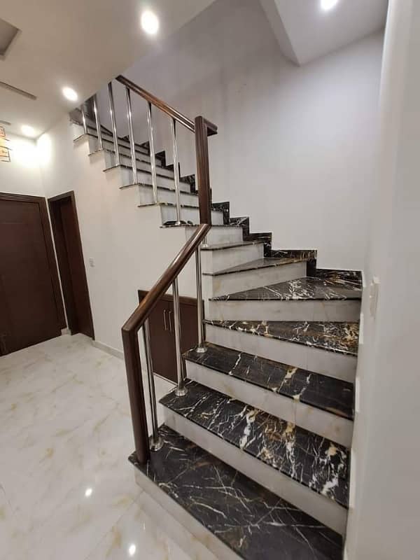 5 MARLA BEAUTIFUL HOUSE FOR SALE IN PARAGON CITY LAHORE 14