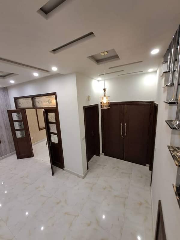 5 MARLA BEAUTIFUL HOUSE FOR SALE IN PARAGON CITY LAHORE 24