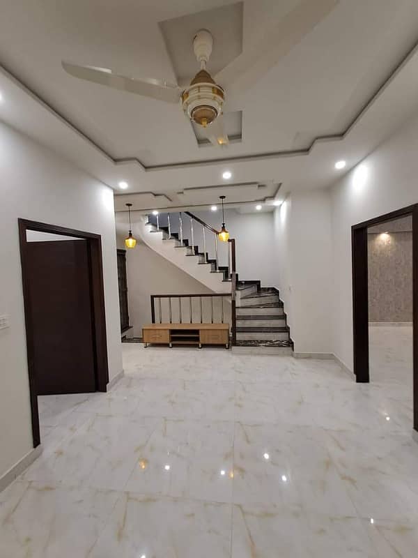 5 MARLA BEAUTIFUL HOUSE FOR SALE IN PARAGON CITY LAHORE 29