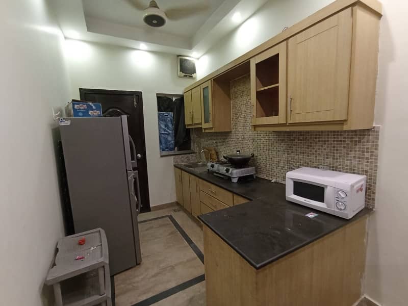 6 MARLA FULLY FURNISHED HOUSE FOR RENT IN PARAGON CITY 3