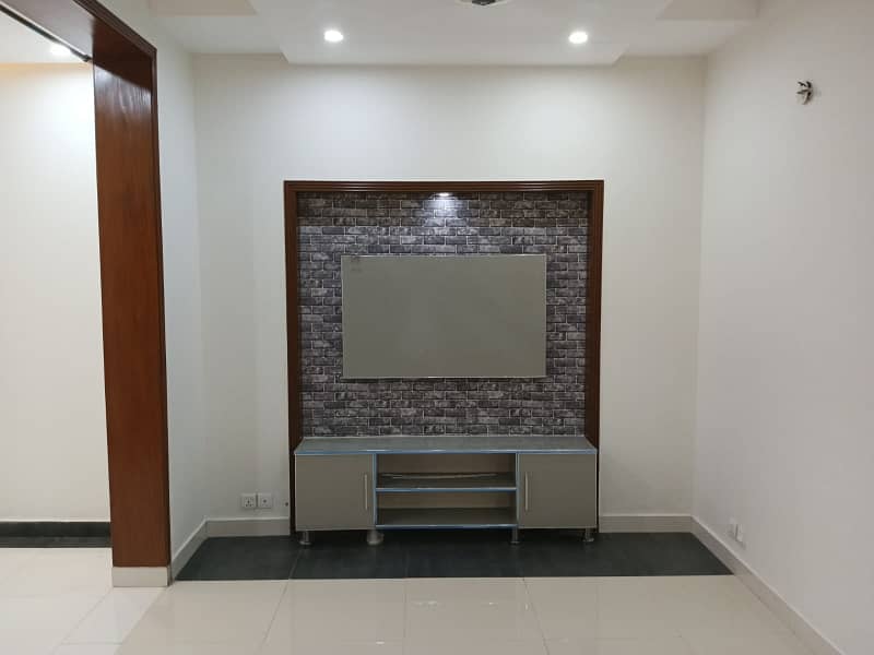 5 MARLA BEAUTIFUL HOUSE FOR SALE IN PARAGON CITY 26