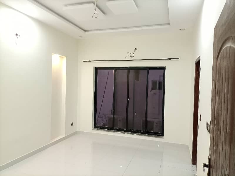 5 MARLA BEAUTIFUL HOUSE FOR URGENT SALE IN PARAGON CITY 9