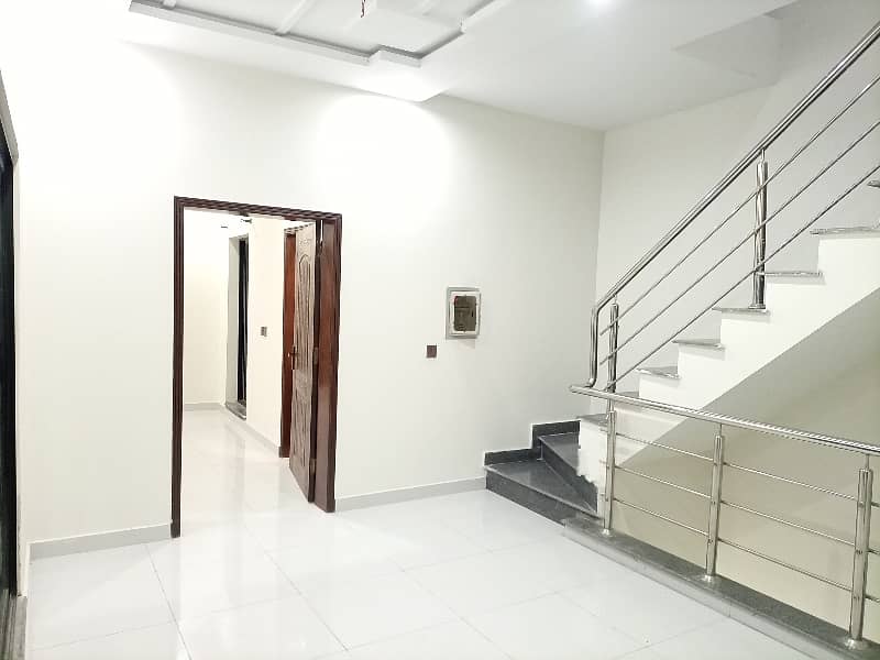5 MARLA BEAUTIFUL HOUSE FOR URGENT SALE IN PARAGON CITY 12