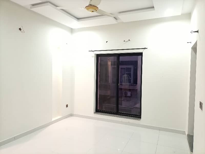 5 MARLA BEAUTIFUL HOUSE FOR URGENT SALE IN PARAGON CITY 16