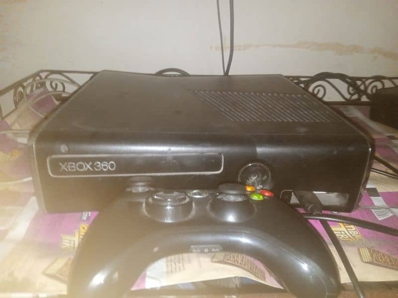 Xbox360 slim for sale 0