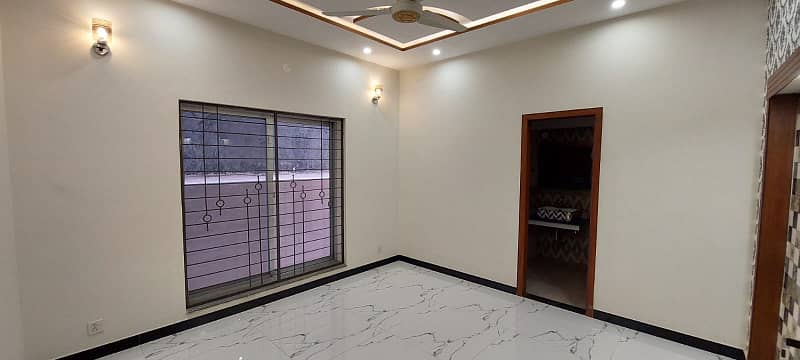 8 Marla Upper Portion With Gas For Rent In Bahria town Lahore 13
