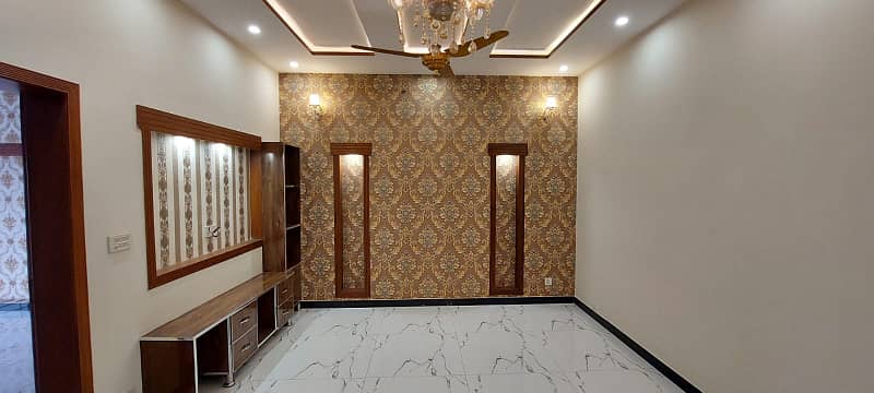 8 Marla Upper Portion With Gas For Rent In Bahria town Lahore 22
