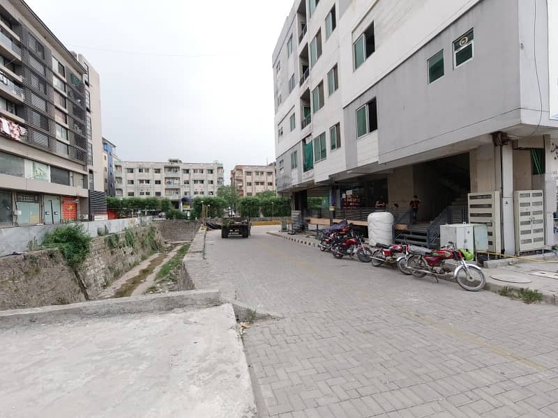 1 Bed Apartment Available For Sale In Prime Arcade D-17 Islamabad. 1