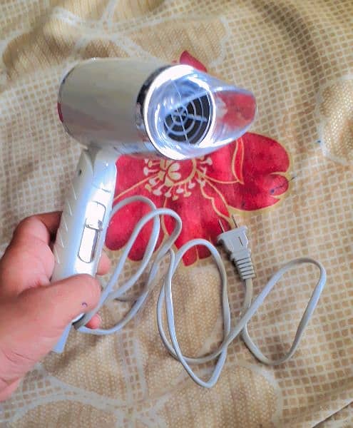 Hair Dryer 7