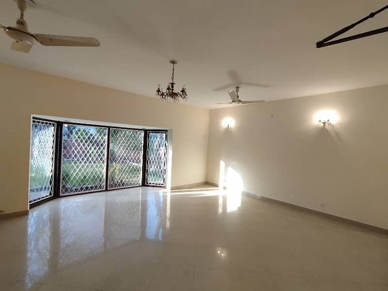 A Beautiful 4 Bed House Is Available For Rent, 0