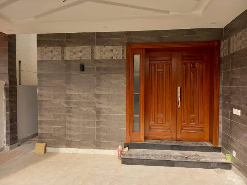 10 Marla Brand New Modern Design Beautiful Bungalow For Sale In Divine Garden New Airport Road 3