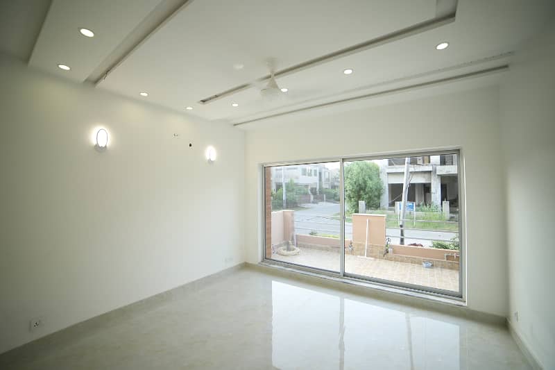 10 Marla Brand New Modern Design Beautiful Bungalow For Sale In Divine Garden New Airport Road 30