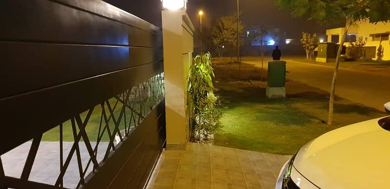 10 Marla Slightly Use Fully Renovated Beautiful Bungalow For Sale In DHA Phase 6 Lahore 2