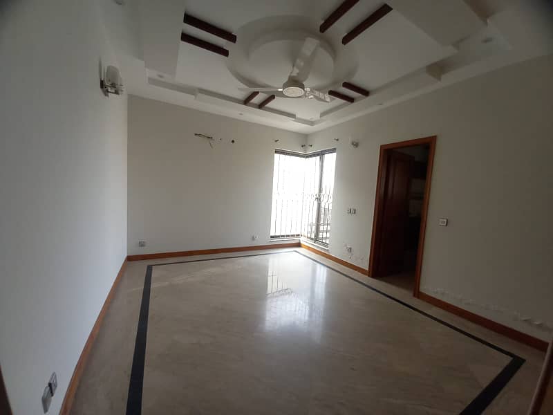 10 Marla Classic Design Beautiful Bungalow For Sale In DHA Phase 5 Lahore Cant 20