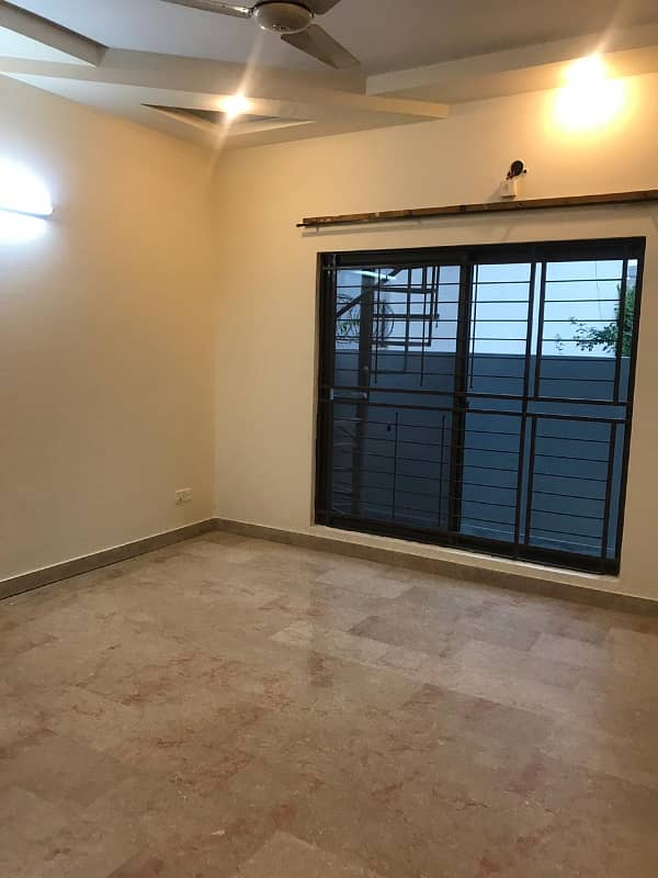 10 Marla Classic Design Beautiful Bungalow For Sale In DHA Phase 5 Lahore Cant 33