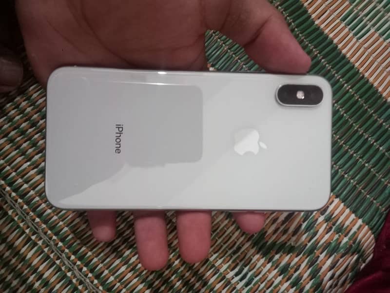 Iphone Xs(256) white LLA  Non PTA 3